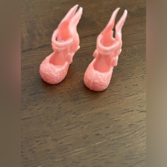 9 pairs of Barbie Doll Shoes Pink Purple Red Green Orange Open Toe Ballet Heels - Picture 9 of 10